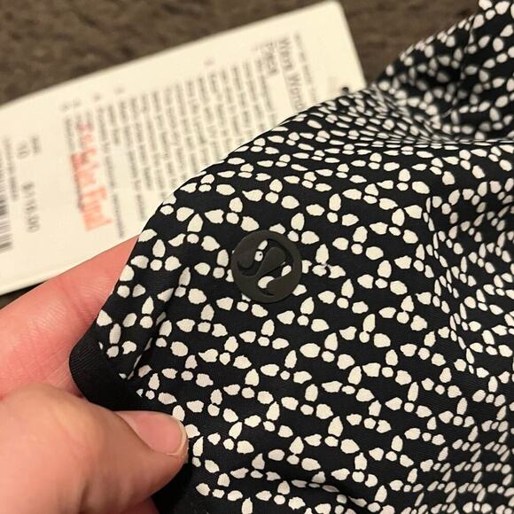 Lululemon Wave Wonderer One Piece Bathing Suit Monochromic Black Emboss NWT - Picture 8 of 9